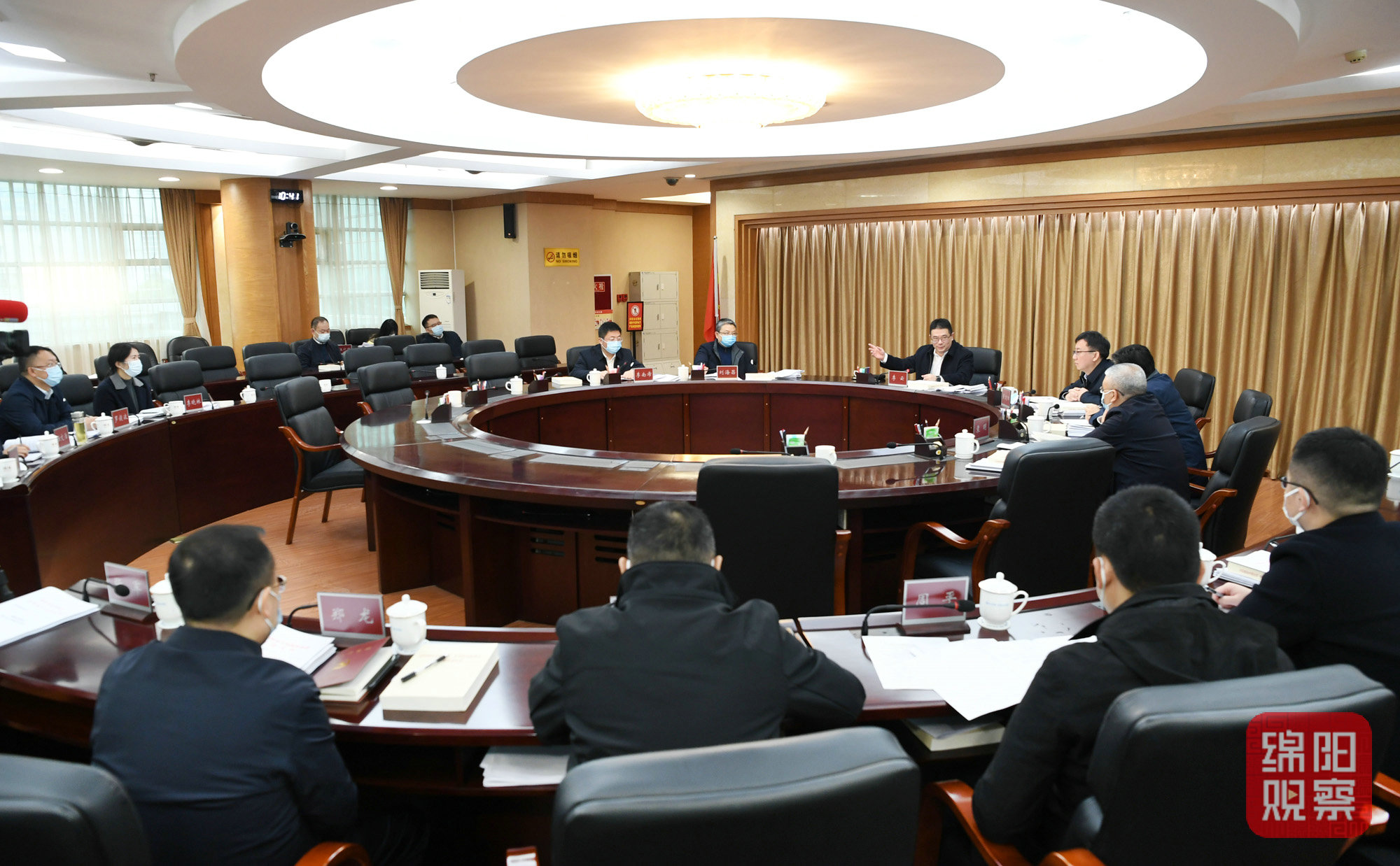 2022年12月8日，市政府黨組2022年第13次會(huì)議暨理論學(xué)習(xí)中心組2022年第5次學(xué)習(xí)會(huì)議  張莉 攝.jpg