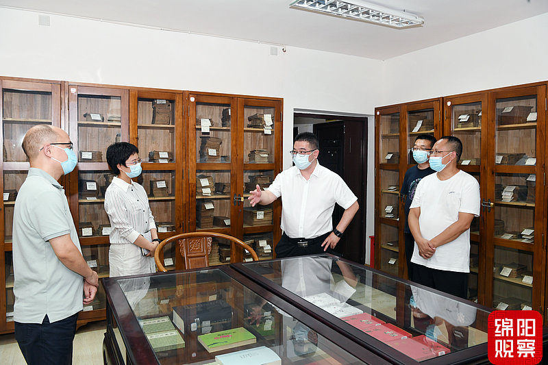 2022年8月11日，李云調研解決群眾反映熱點難點問題(圖書館擴建)3 張莉 攝.jpg