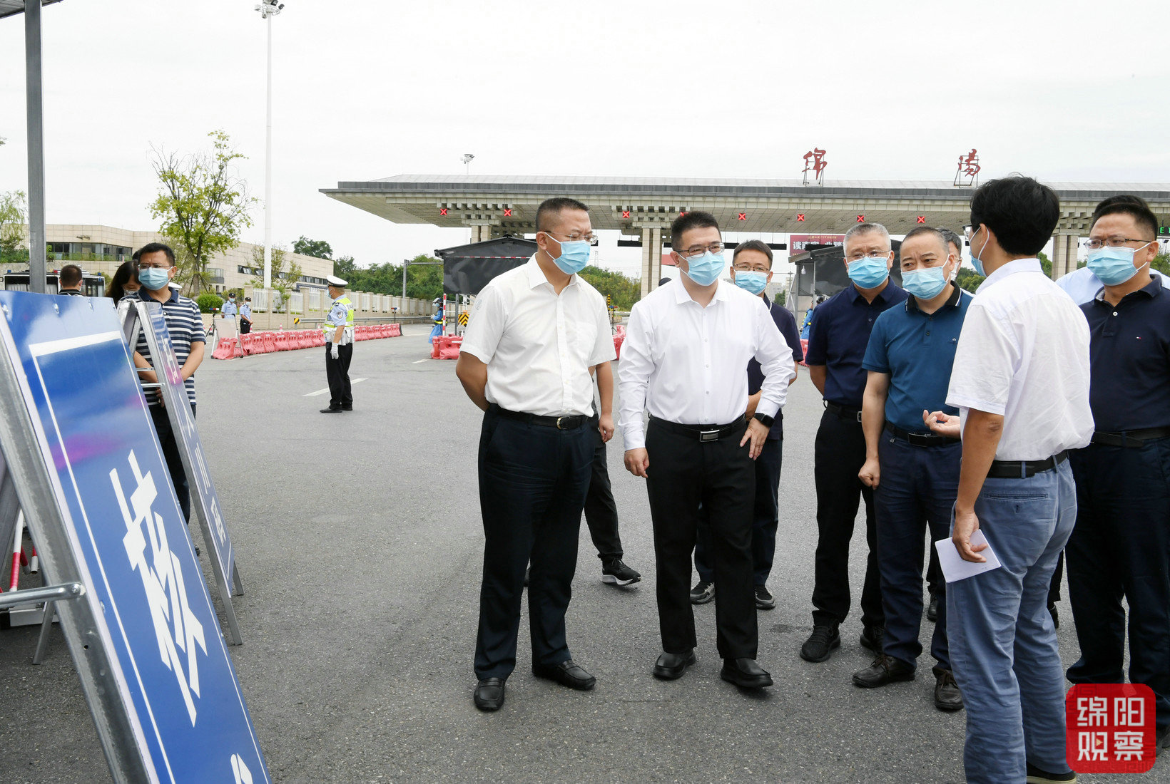 2022年9月4日，李云督導(dǎo)高速公路口疫情防控8  張莉 攝.jpg